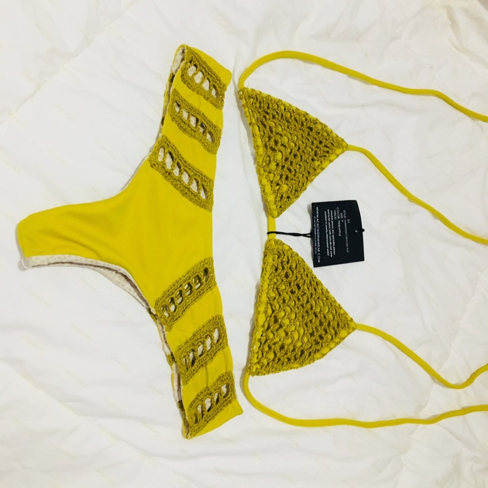 Acacia set size xs